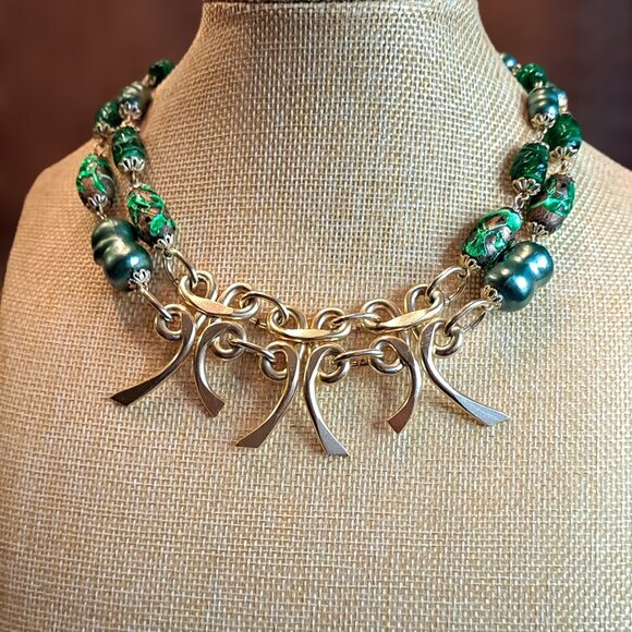 Glass painted double beads with metal enhancer in front - Picture 1 of 4